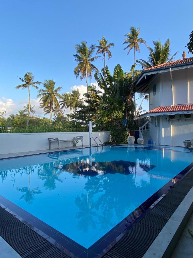 Alma Beach Hotel Weligama Eksteriør billede
